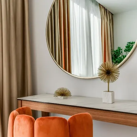 Oceana Townhouse * エステポナ